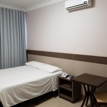 Hotel Cadori Paicandu Luaran gambar